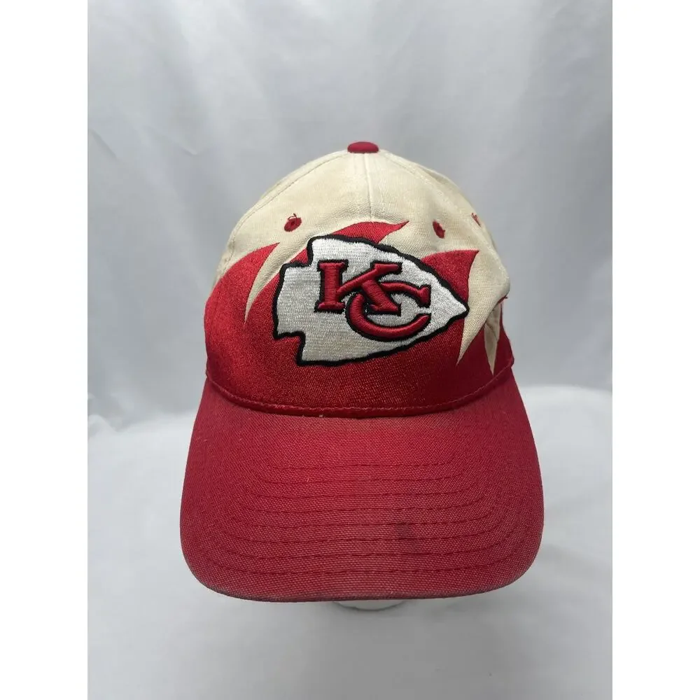 Vintage Reebok Kansas City Chiefs SharkTooth Hat Red White Strap‎ Back